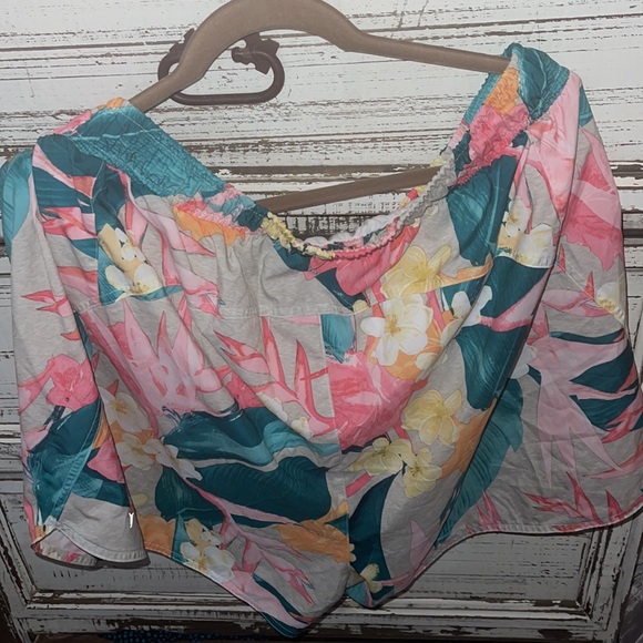 NWOT old navy active shorts with pink green orange yellow flowers size 3x nice - Picture 2 of 7